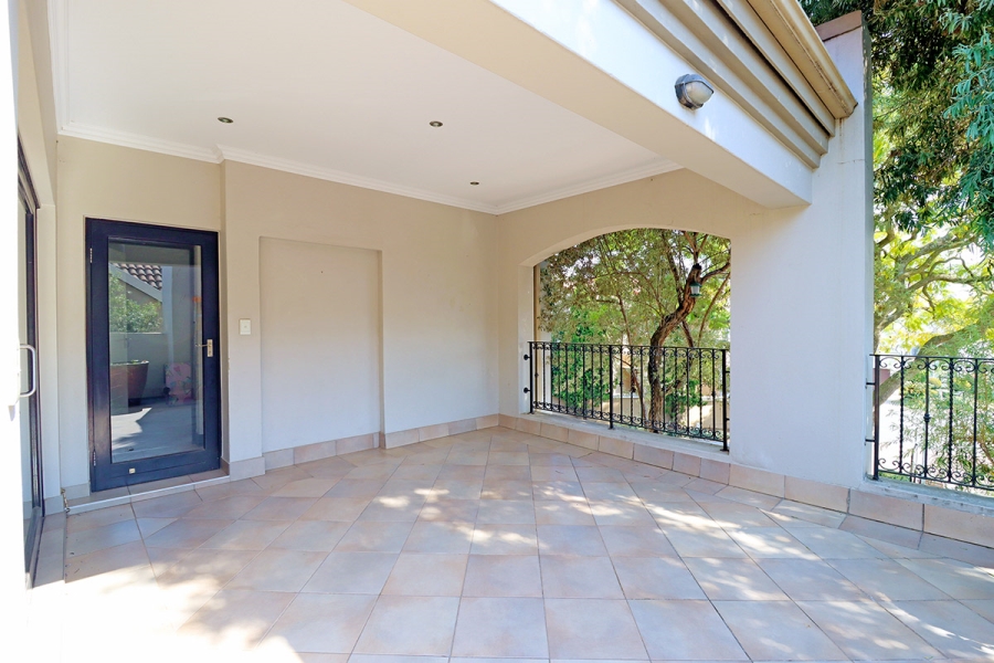 3 Bedroom Property for Sale in Broadacres Gauteng