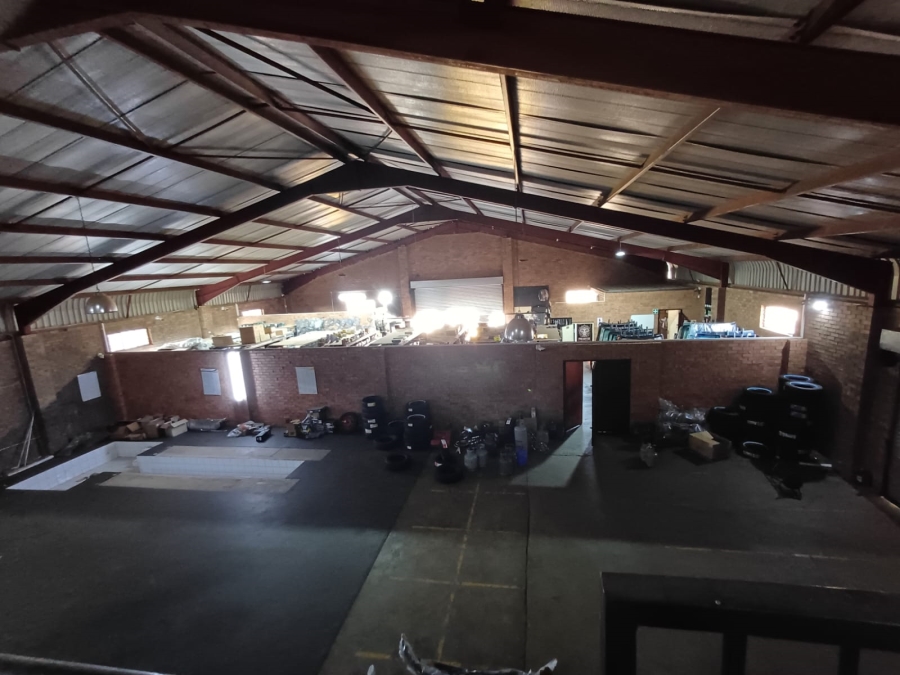 To Let Commercial Property for Rent in Bram Fischerville Gauteng