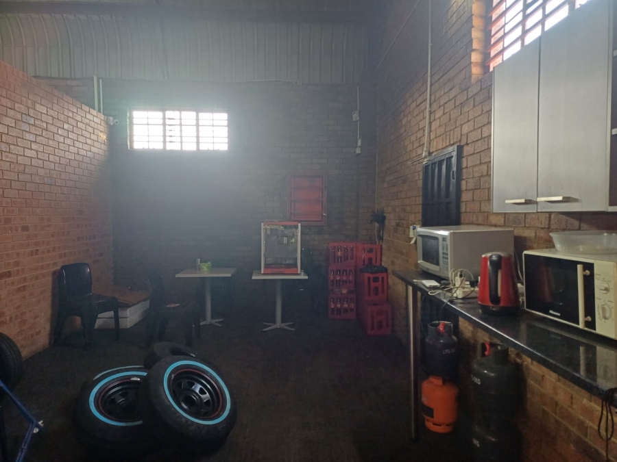 To Let Commercial Property for Rent in Bram Fischerville Gauteng