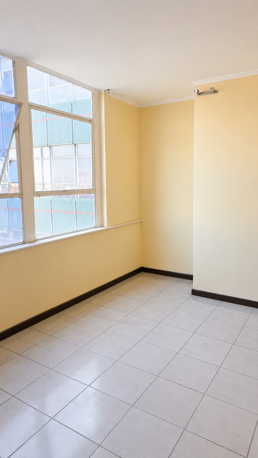 To Let 1 Bedroom Property for Rent in Johannesburg Central Gauteng