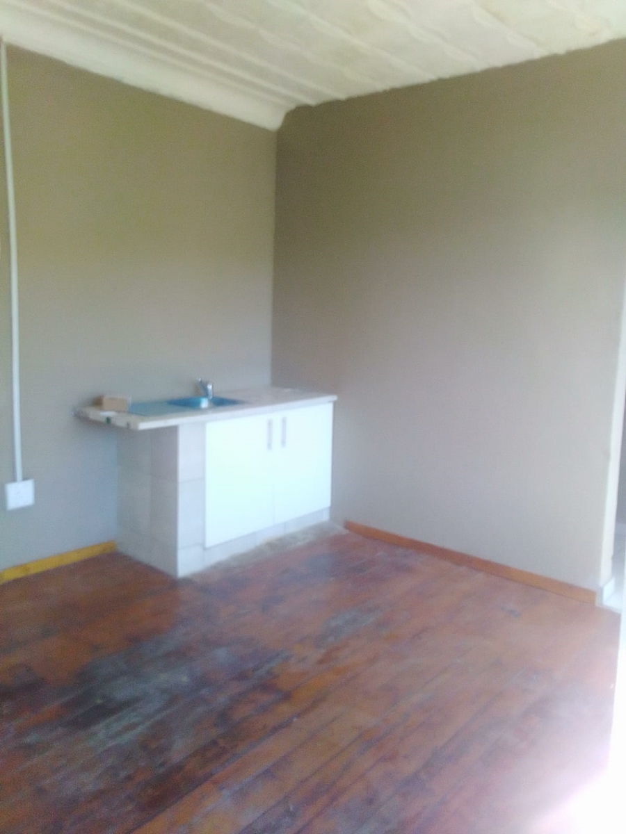 To Let 1 Bedroom Property for Rent in Bezuidenhout Valley Gauteng