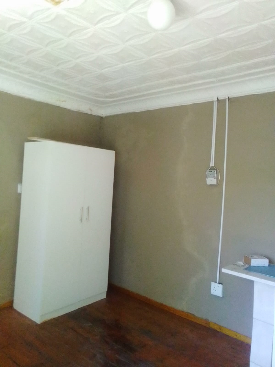 To Let 1 Bedroom Property for Rent in Bezuidenhout Valley Gauteng