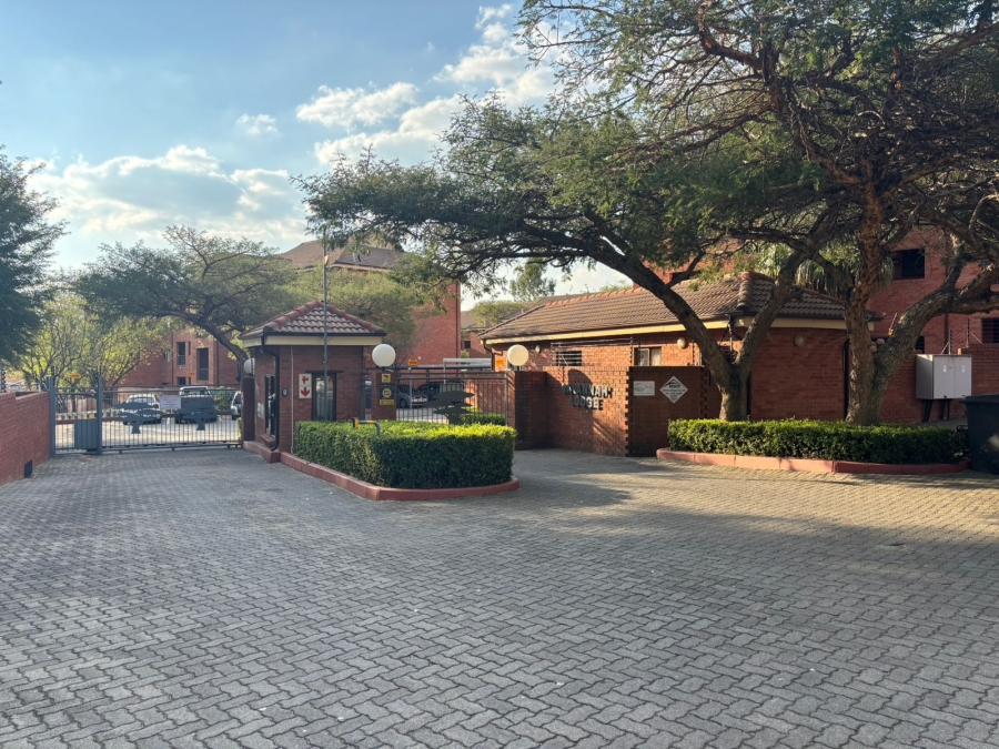 To Let 2 Bedroom Property for Rent in Wilgeheuwel Gauteng