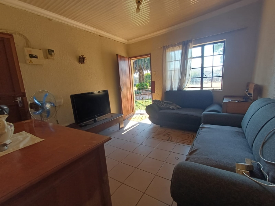 To Let 1 Bedroom Property for Rent in Witpoortjie Gauteng