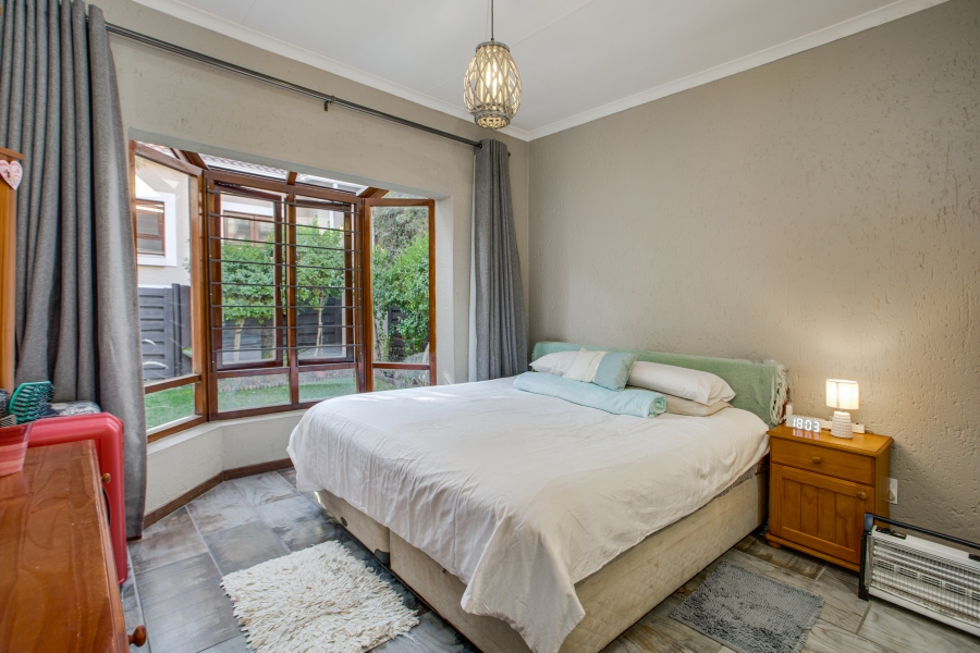 2 Bedroom Property for Sale in Sunninghill Gauteng