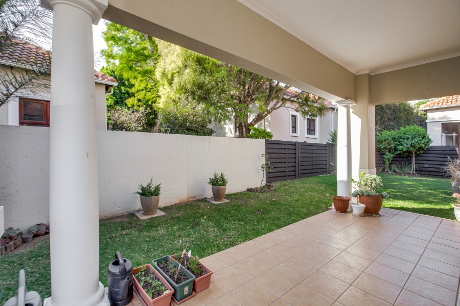 2 Bedroom Property for Sale in Sunninghill Gauteng
