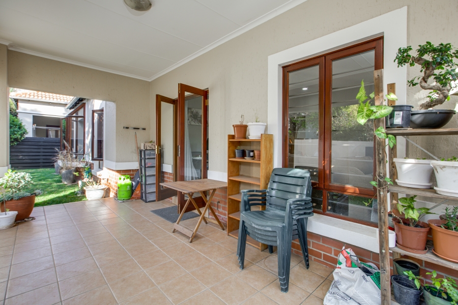 2 Bedroom Property for Sale in Sunninghill Gauteng