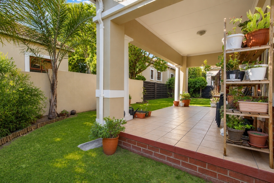 2 Bedroom Property for Sale in Sunninghill Gauteng