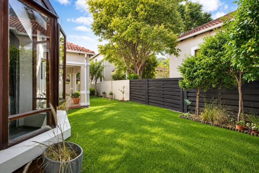 2 Bedroom Property for Sale in Sunninghill Gauteng