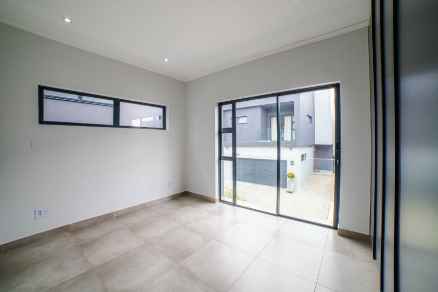 To Let 3 Bedroom Property for Rent in Edenburg Gauteng