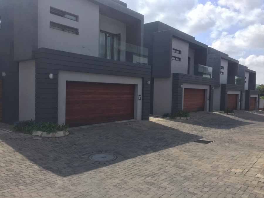 To Let 3 Bedroom Property for Rent in Petervale Gauteng