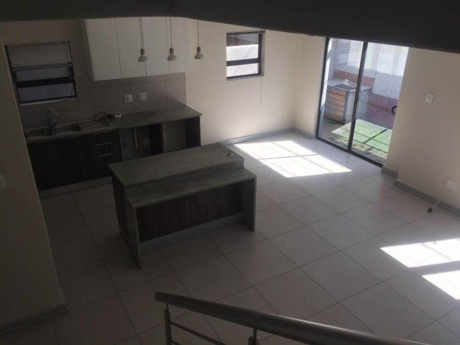 To Let 3 Bedroom Property for Rent in Petervale Gauteng
