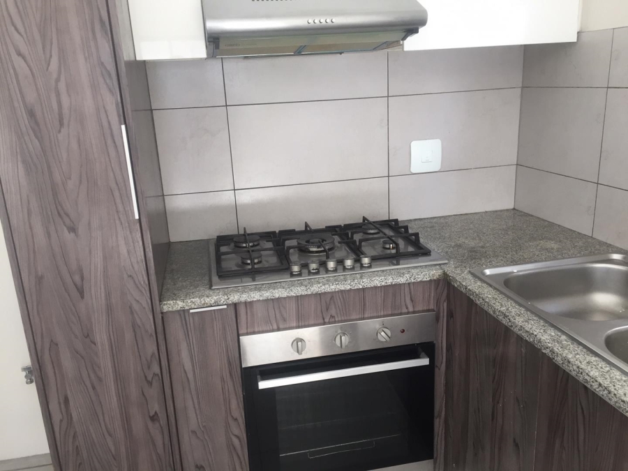 To Let 3 Bedroom Property for Rent in Petervale Gauteng