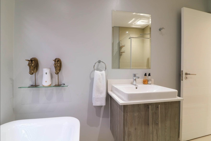 2 Bedroom Property for Sale in Broadacres Gauteng