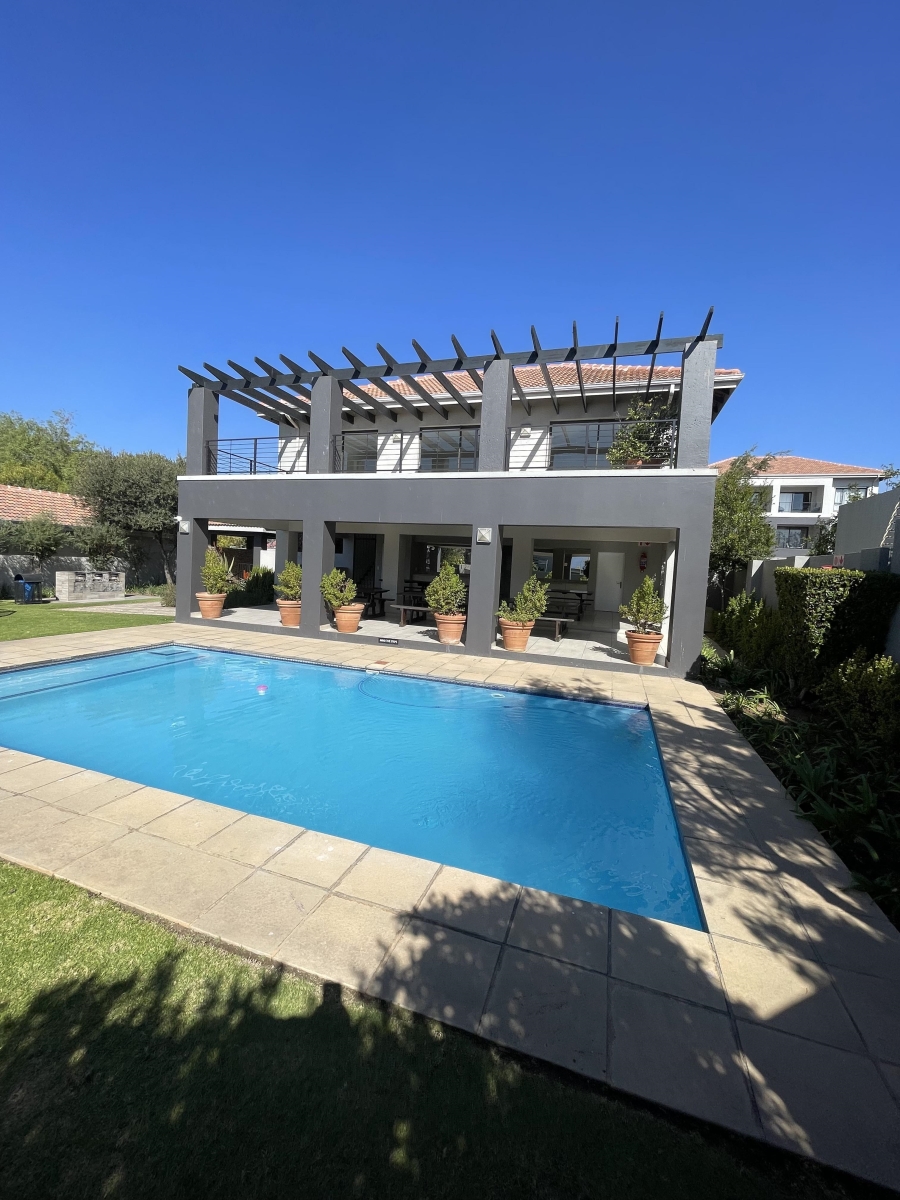 To Let 1 Bedroom Property for Rent in Fourways Gauteng