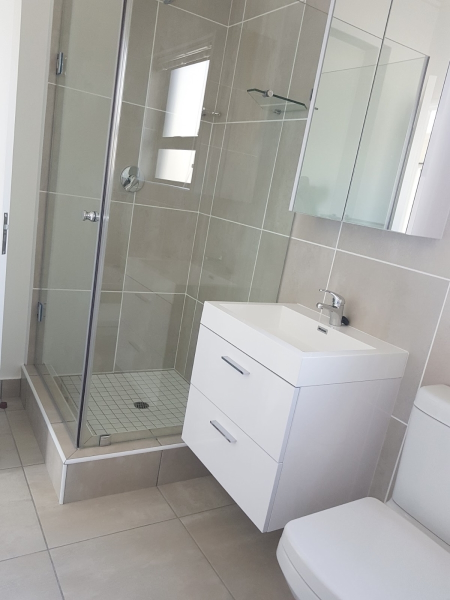 To Let 1 Bedroom Property for Rent in Fourways Gauteng