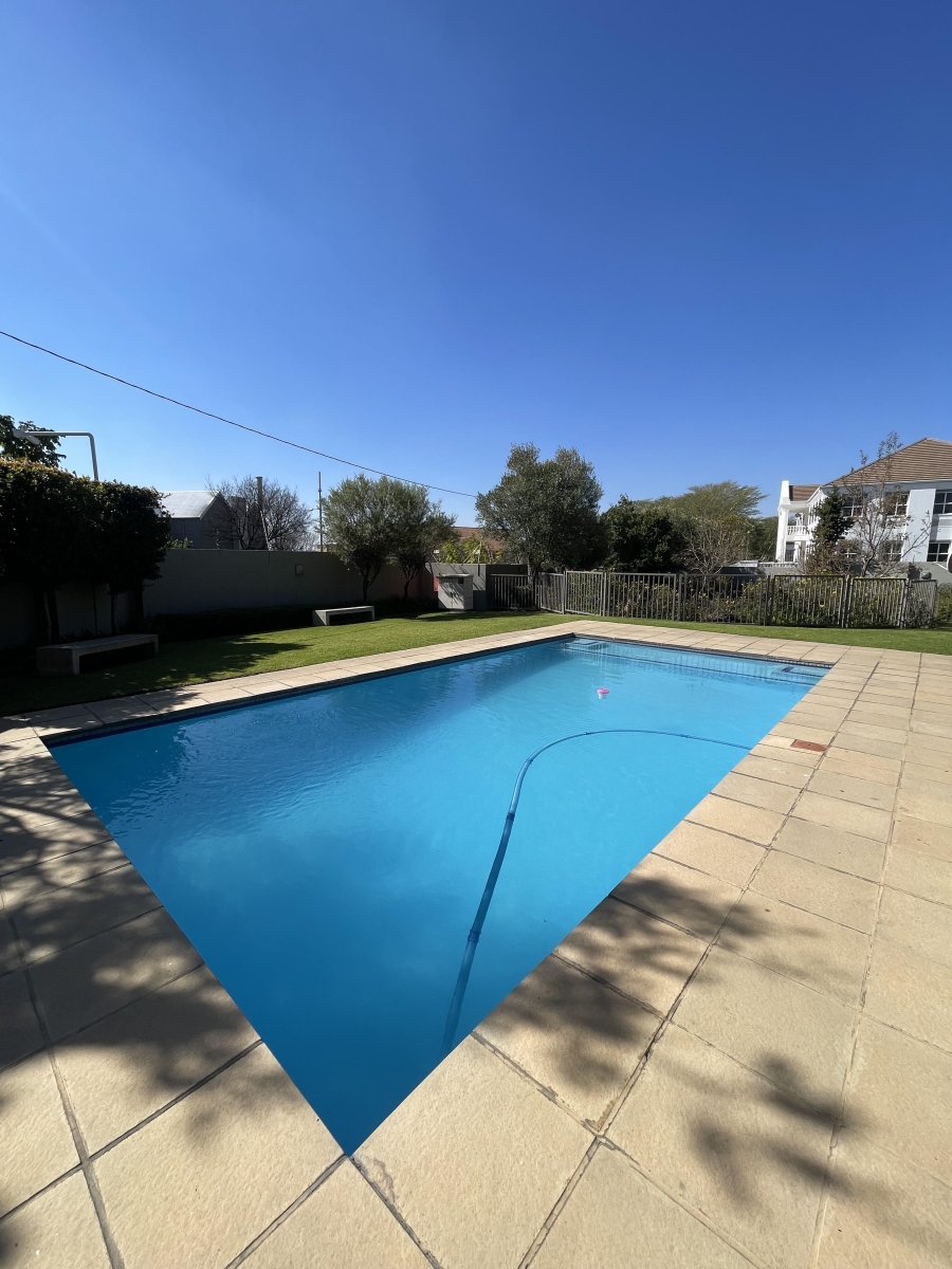 To Let 1 Bedroom Property for Rent in Fourways Gauteng