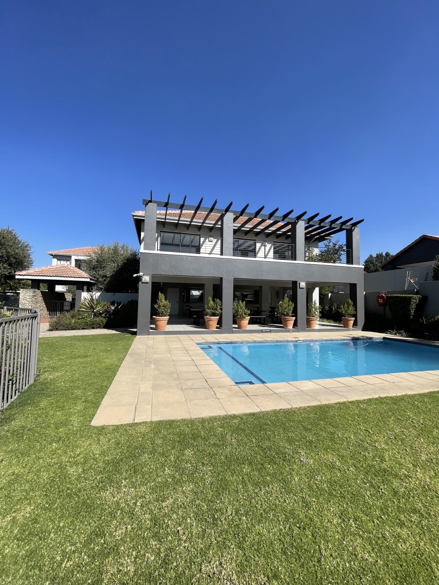 To Let 1 Bedroom Property for Rent in Fourways Gauteng