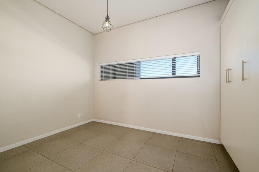 To Let 2 Bedroom Property for Rent in Linden Gauteng