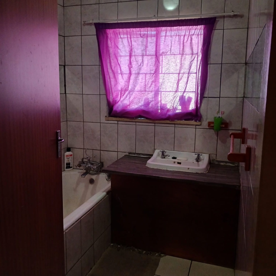 3 Bedroom Property for Sale in Geduld Gauteng