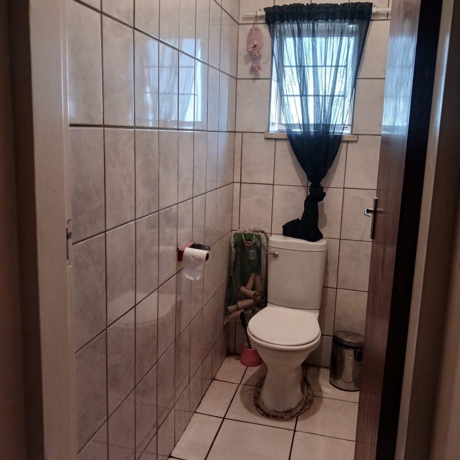 3 Bedroom Property for Sale in Geduld Gauteng