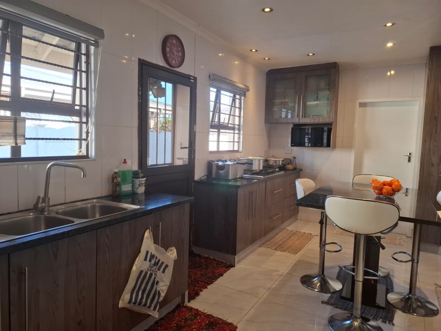 3 Bedroom Property for Sale in Actonville Gauteng