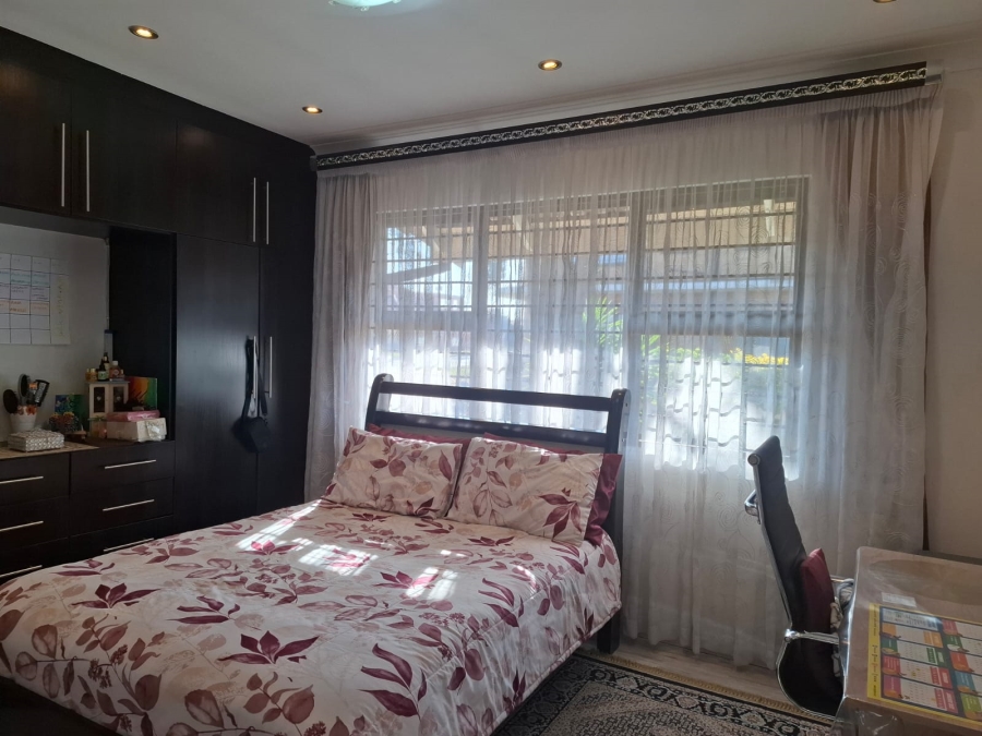 3 Bedroom Property for Sale in Actonville Gauteng