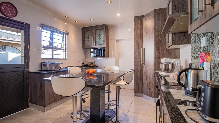 3 Bedroom Property for Sale in Actonville Gauteng