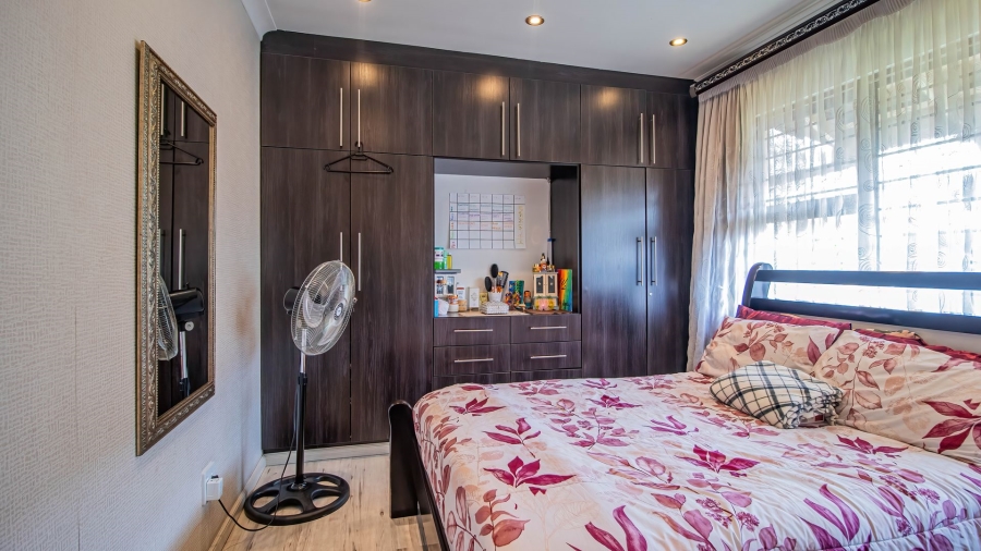 3 Bedroom Property for Sale in Actonville Gauteng