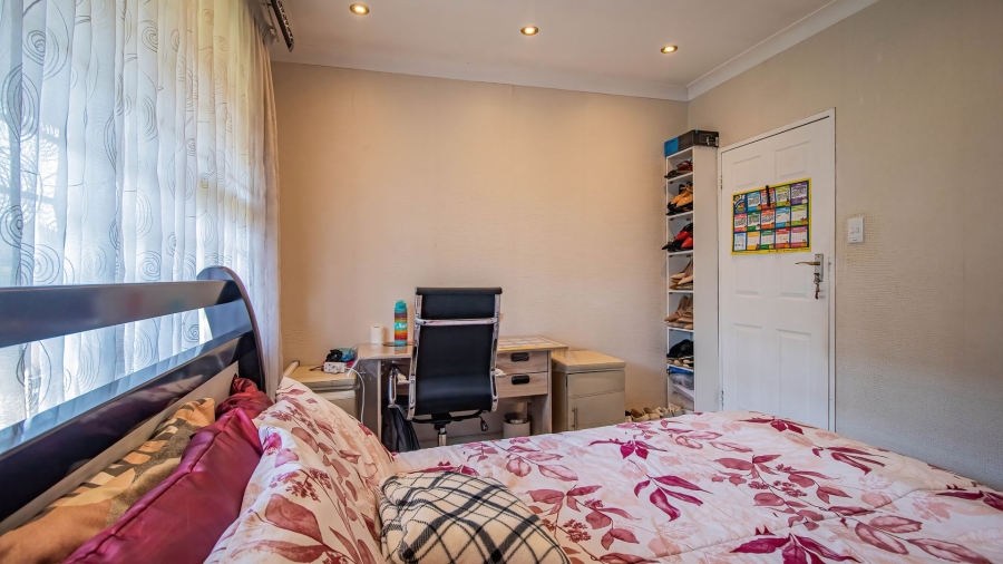 3 Bedroom Property for Sale in Actonville Gauteng