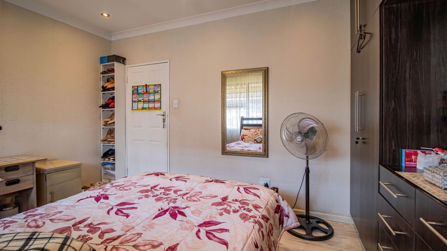 3 Bedroom Property for Sale in Actonville Gauteng