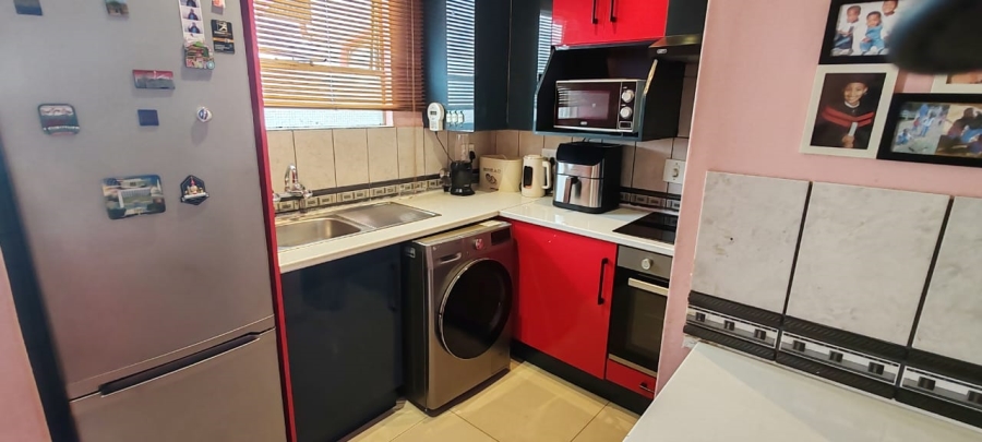 To Let 3 Bedroom Property for Rent in Benoni West Gauteng
