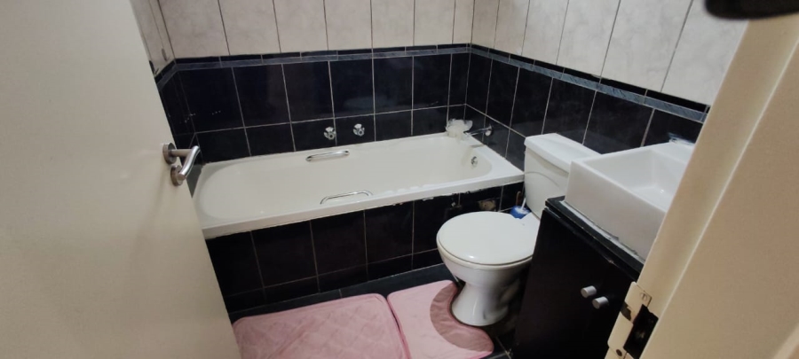 To Let 3 Bedroom Property for Rent in Benoni West Gauteng