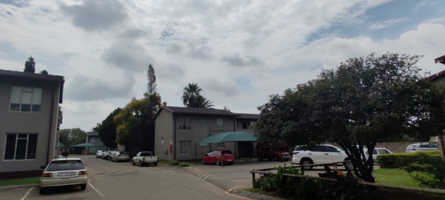 To Let 3 Bedroom Property for Rent in Benoni West Gauteng