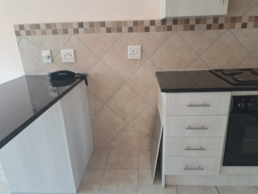 1 Bedroom Property for Sale in Brentwood Gauteng