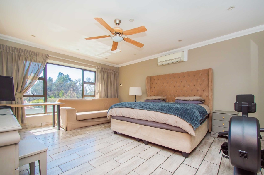 4 Bedroom Property for Sale in Little Falls Gauteng