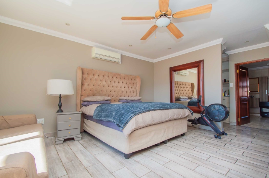 4 Bedroom Property for Sale in Little Falls Gauteng