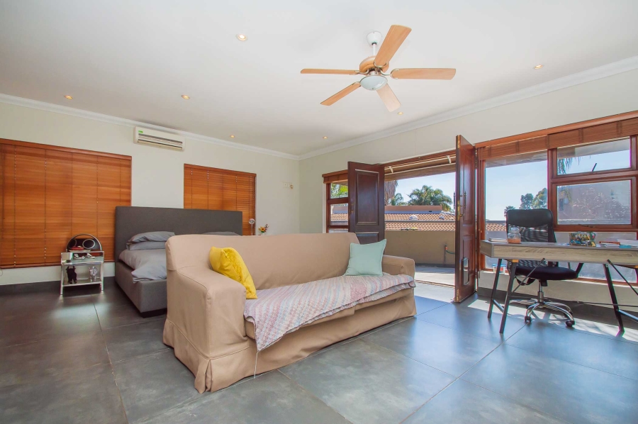 4 Bedroom Property for Sale in Little Falls Gauteng