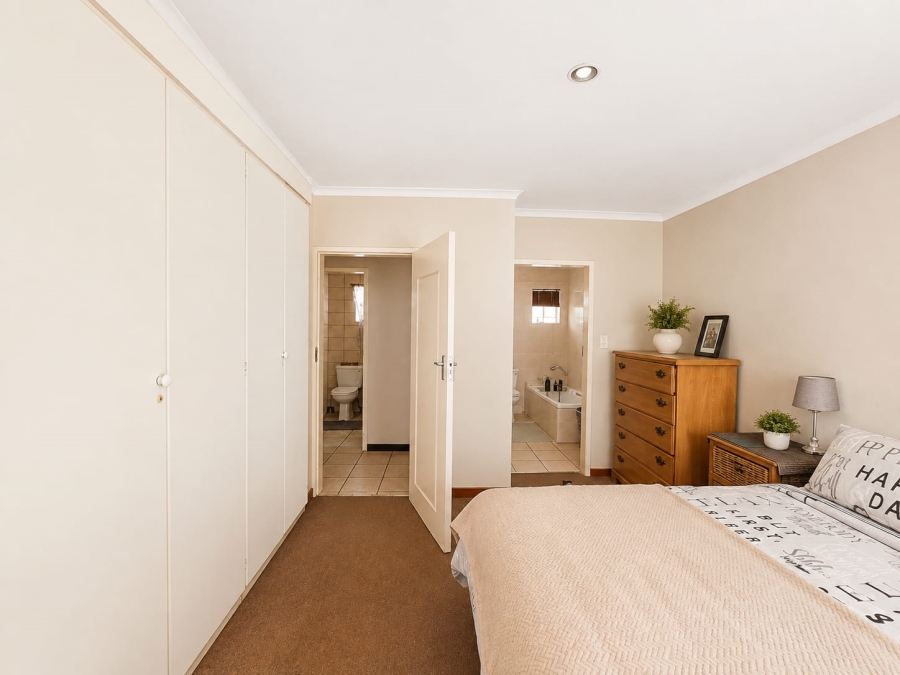 2 Bedroom Property for Sale in Theresa Park Gauteng