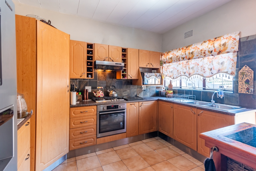 3 Bedroom Property for Sale in Kenmare Gauteng