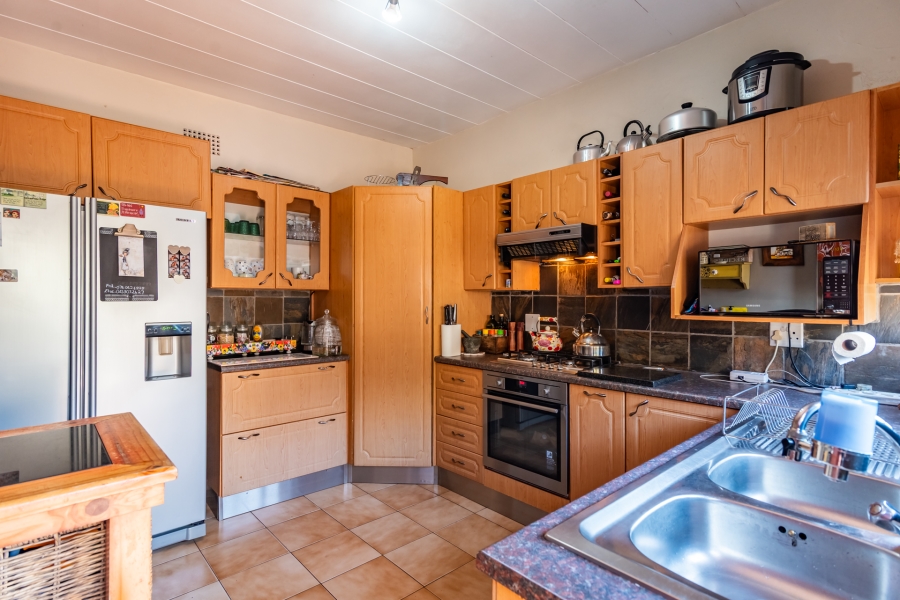 3 Bedroom Property for Sale in Kenmare Gauteng