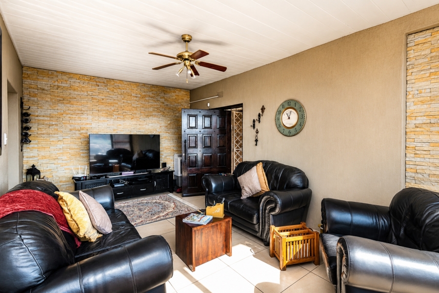3 Bedroom Property for Sale in Kenmare Gauteng