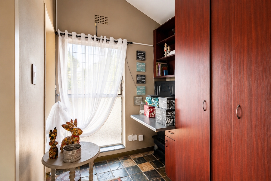 3 Bedroom Property for Sale in Kenmare Gauteng