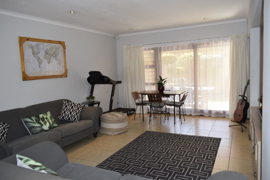 2 Bedroom Property for Sale in Bardene Gauteng