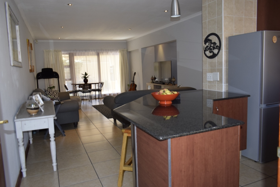 2 Bedroom Property for Sale in Bardene Gauteng