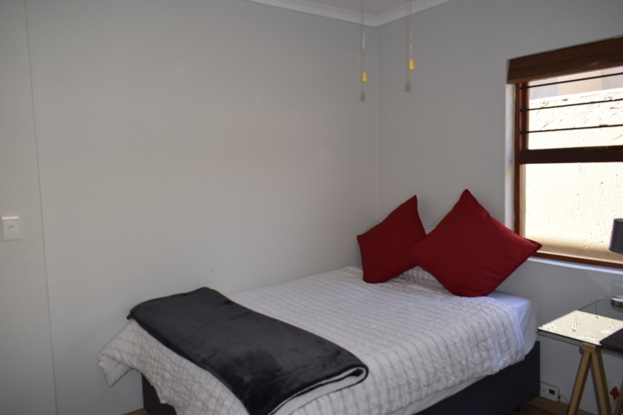 2 Bedroom Property for Sale in Bardene Gauteng
