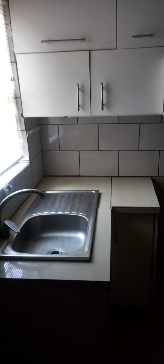 To Let 1 Bedroom Property for Rent in Kibler Park Gauteng
