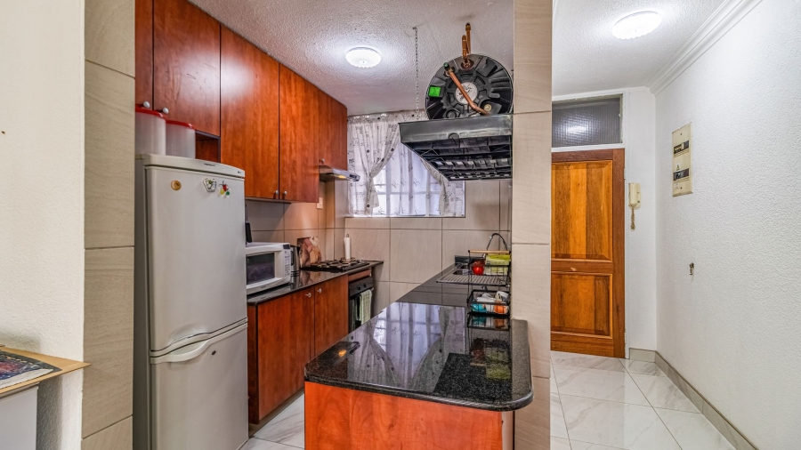 2 Bedroom Property for Sale in Edenvale Central Gauteng