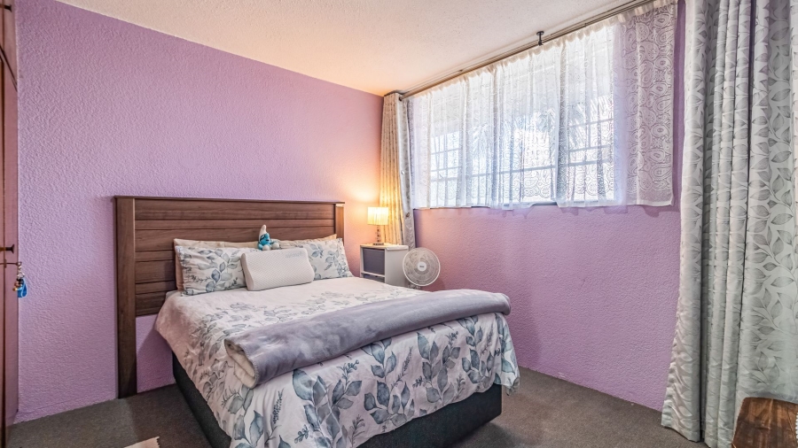 2 Bedroom Property for Sale in Edenvale Central Gauteng