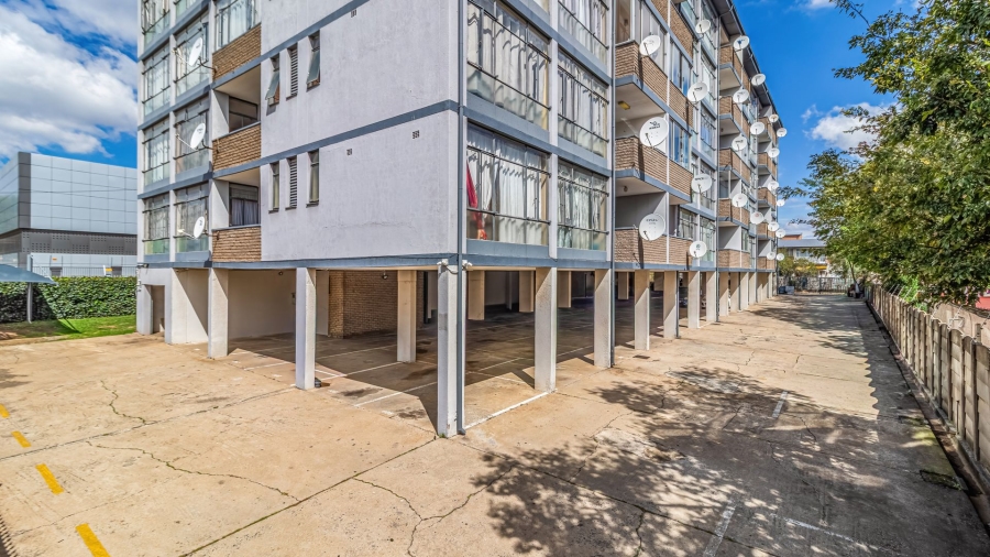 2 Bedroom Property for Sale in Edenvale Central Gauteng